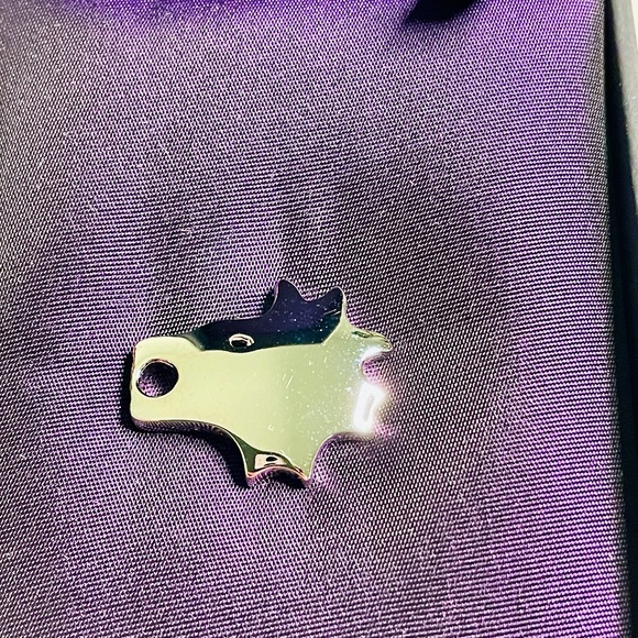 S.T. Dupont Paris Wolf Head Palladium Lapel Pin Made in France with Box - Picture 9 of 13